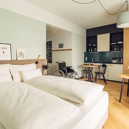 Hotel Harry's Graz-smart & *