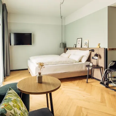 Hotel Harry's Graz-smart & Štýrský Hradec