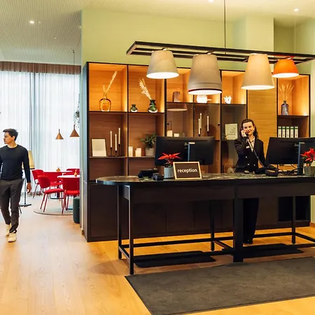 Hotel Harry's Graz-smart & Štýrský Hradec